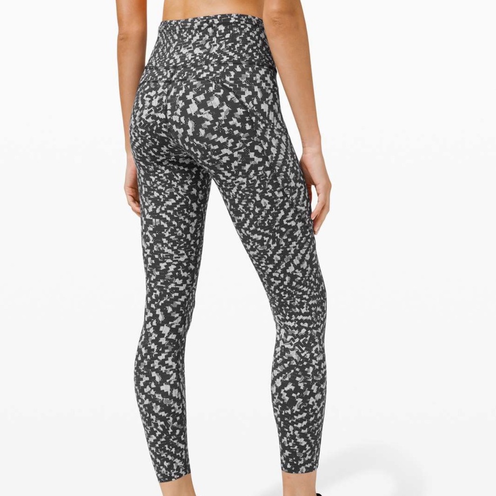 Lululemon Fast and Free Tight II 25" Nulux
Pace Lace Graphite Grey Multi | Sz 10